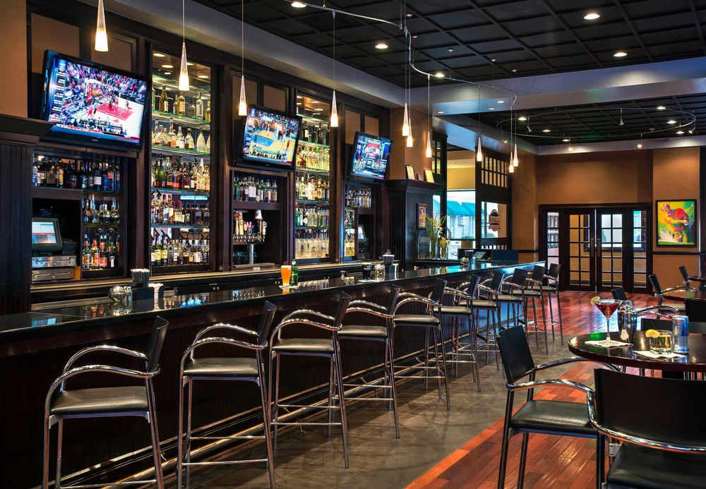 Marriott Philadelphia West Hotel