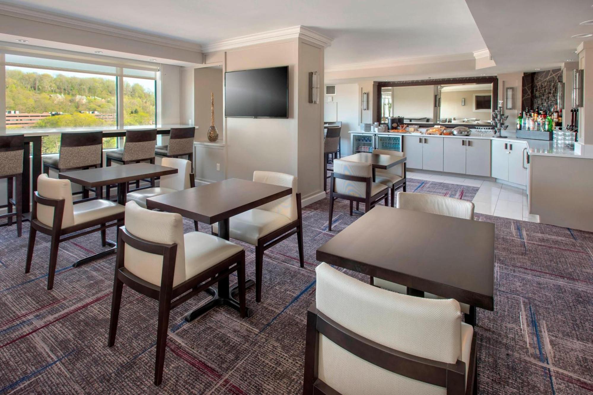 Marriott Philadelphia West Hotel 4*